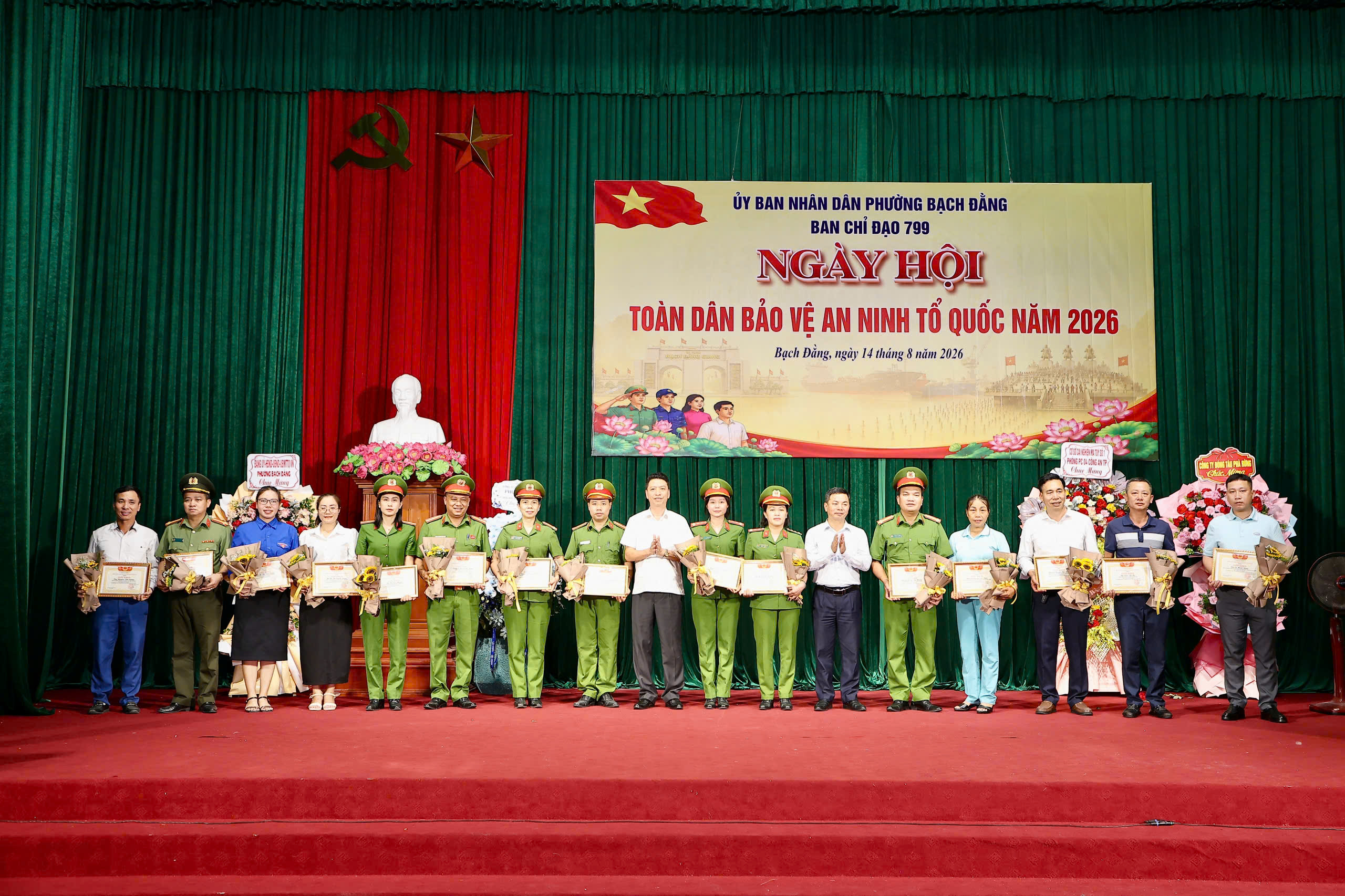 Phường Bạch Đằng phát huy sức mạnh toàn dân, giữ vững an ninh trật tự từ cơ sở